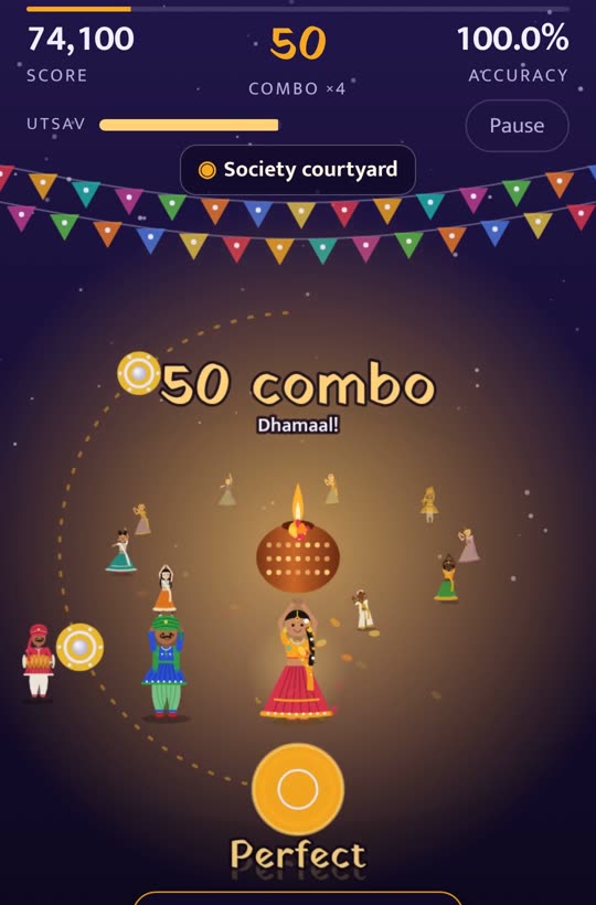 Tapping a note on the ring in the society courtyard, with a 50 combo